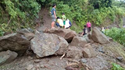 413 Warga Salunangka, Mamuju Terisolasi Akibat Longsor